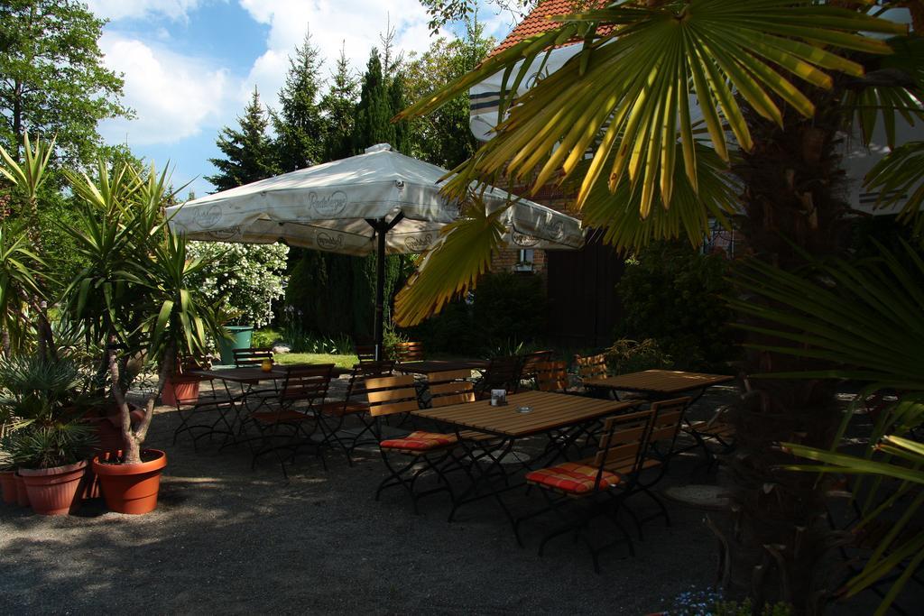 Werners Landgasthaus Lieskau Eksteriør billede